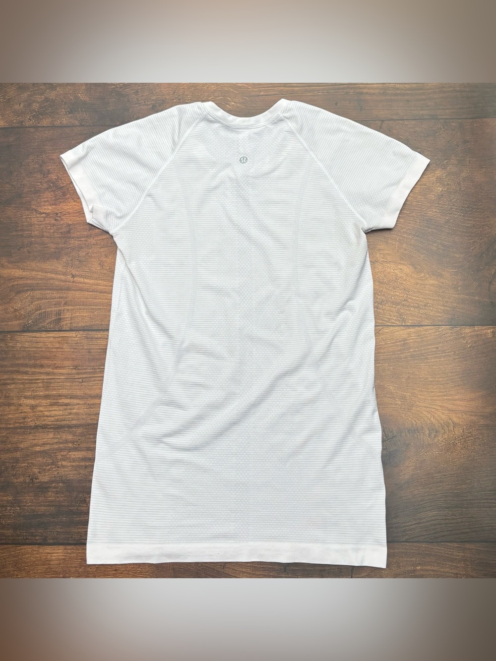 Lululemon Swiftly Tech Short Sleeve Shirt In White Size 8 - Picture 2 of 5